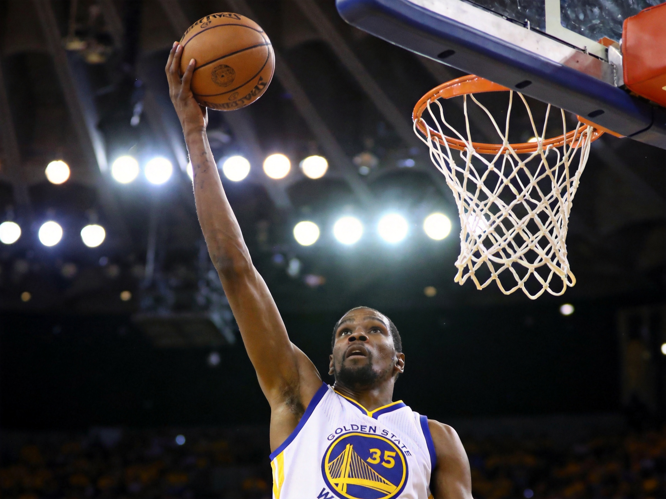 NBA总决赛杜兰特关键三分出手精彩画面