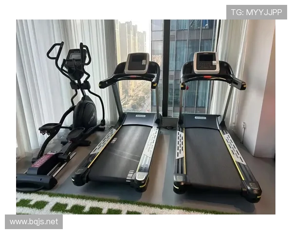 飞鸟多功能组合器械解锁科学健身方案